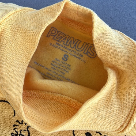 Peanuts sweatshirt - Picture 2 of 3